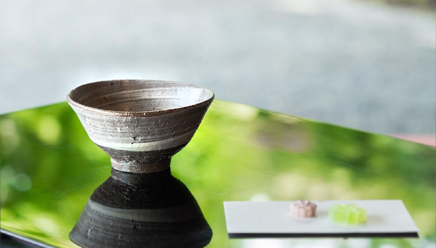 陶芸家 中里隆のお茶碗でいただくお抹茶 – MOA美術館 | MOA MUSEUM OF ART